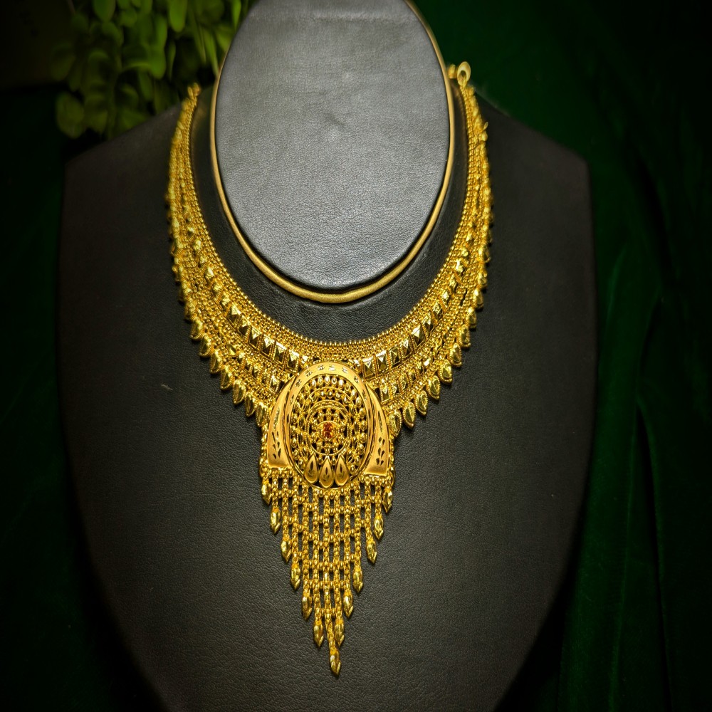 Hiraola's Product Image